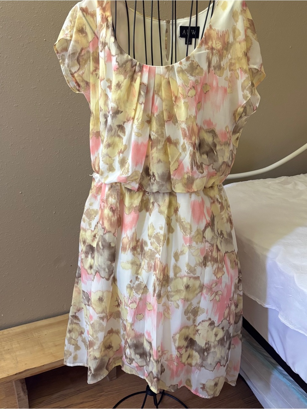 EIC Floral Watercolor High-Low Dress in Pink, Yellow & Cream | Women’s Size L